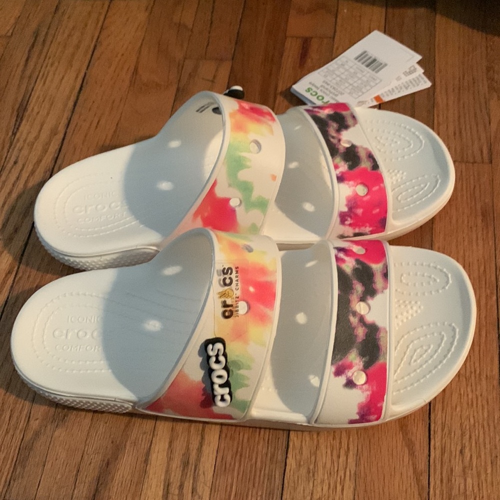 NWT Tie Dye Crocs size 9 - Picture 3 of 10